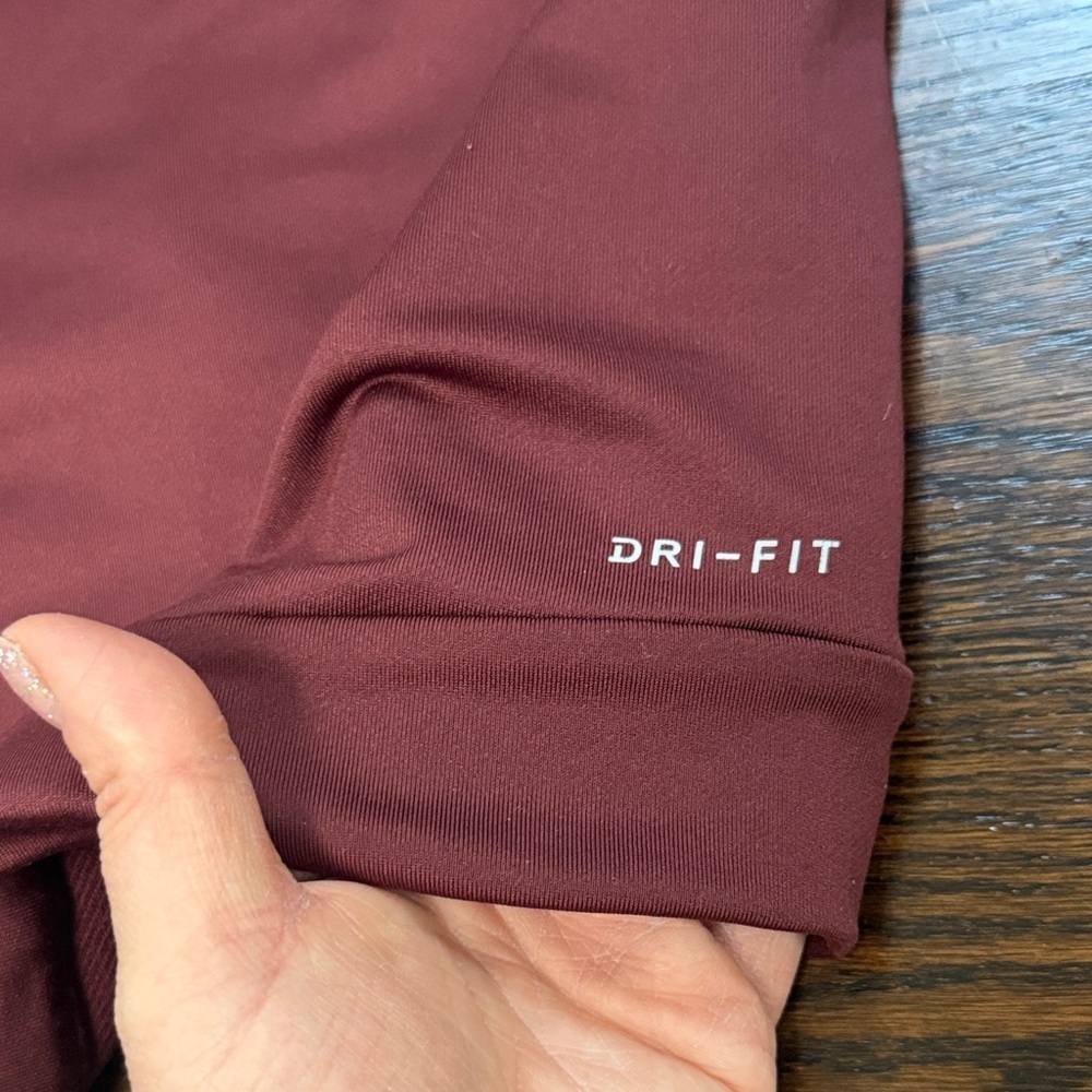 Nike dri-fit Kids 4TBurgundy Hoodie Jacket - Picture 6 of 7